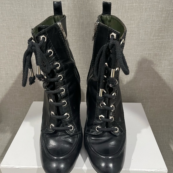 KURT GEIGER LONDON Laced and zippered ankle boots in black, size 39. - Picture 13 of 15